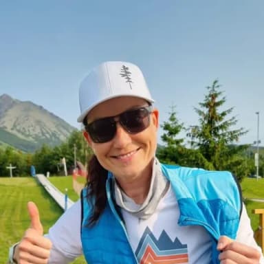 Hanna Leclair, Outdoor & Ski Expert